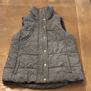 Old Navy Gray Quilted Vest